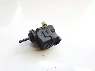 Pezzo di ricambio per auto di seconda mano Motore Regolazione Fari per VOLVO V40 1.9 DI 70KW Riferimenti OEM IAM 007878  