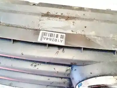 Автозапчасти б/у передняя решетка за nissan bluebird hatchback (t72, t12) 1.6 ссылки oem iam 8v41r7081a  8v41-r7081-a