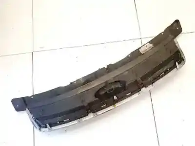 Автозапчасти б/у передняя решетка за nissan bluebird hatchback (t72, t12) 1.6 ссылки oem iam 8v41r7081a  8v41-r7081-a