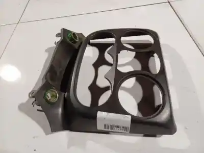 Peça sobressalente para automóvel em segunda mão plásticos por fiat doblo (119) 1.9 jtd elx / dynamic referências oem iam 901030223064