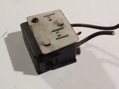 Second-hand car spare part fuse box unit for porsche 968 descapotable 3.0 oem iam references 9656984480  9656984480