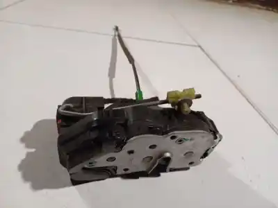 Second-hand car spare part rear right door lock for bmw 3 (e30) m3 2.3 oem iam references 03938758