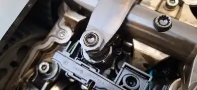 Pezzo di ricambio per auto di seconda mano INIETTORE per OPEL KADETT E FASTBACK (T85)  Riferimenti OEM IAM 03G130073T  