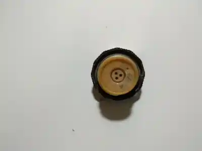 Peça sobressalente para automóvel em segunda mão tampa de combustível externa por mitsubishi colt v (cj_, cp_) 1300 gl,glx (cj1a) referências oem iam    Peça sobressalente para automóvel em segunda mão tampa de combustível externa por mitsubishi colt v (cj_, cp_) 1300 gl,glx (cj1a) referências oem iam