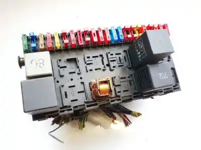 Gebrauchtes Autoersatzteil RELAIS SICHERUNGSKASTEN Multifunktionsrelais zum VOLKSWAGEN GOLF II (191/193)  OEM-IAM-Referenzen 357937039  