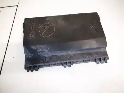 Peça sobressalente para automóvel em segunda mão caixa de fusíveis e relés por opel astra j (p10) 1.7 cdti (68) referências oem iam 13302323