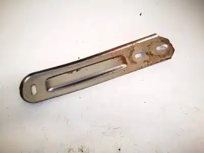 Peça sobressalente para automóvel em segunda mão plásticos por opel astra j (p10) 1.7 cdti (68) referências oem iam 13276222