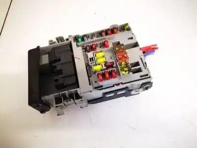 Peça sobressalente para automóvel em segunda mão caixa de fusíveis e relés por opel astra j (p10) 1.7 cdti (68) referências oem iam 13222786