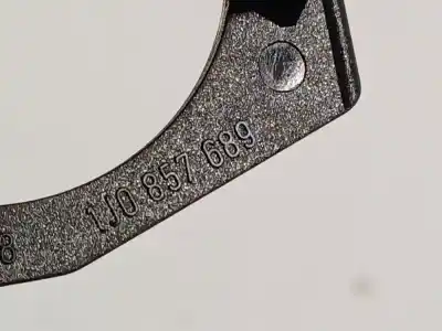 Pezzo di ricambio per auto di seconda mano pezzi vari per volkswagen golf iv (1j1) 1.9 sdi riferimenti oem iam 1j0857689  1j0 857 689
