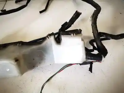 Second-hand car spare part fuse box unit for toyota corolla verso (_e12_) 2.0 d-4d (cde120_) oem iam references   