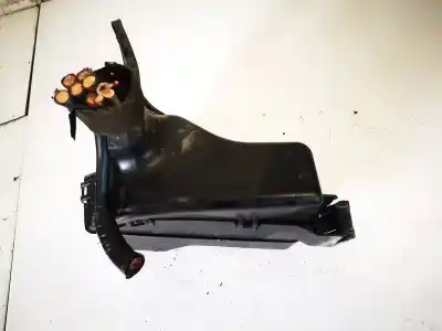 Second-hand car spare part fuse box unit for toyota corolla verso (_e12_) 2.0 d-4d (cde120_) oem iam references   