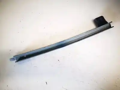 Peça sobressalente para automóvel em segunda mão plásticos por toyota corolla verso (_e12_) 2.0 d-4d (cde120_) referências oem iam 