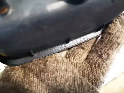 Pezzo di ricambio per auto di seconda mano plastica per toyota corolla verso (_e12_) 2.0 d-4d (cde120_) riferimenti oem iam 7481452010  74814-52010