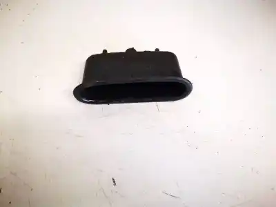 Peça sobressalente para automóvel em segunda mão plásticos por toyota corolla verso (_e12_) 2.0 d-4d (cde120_) referências oem iam 7481352010