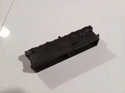 Pezzo di ricambio per auto di seconda mano griglia di aerazione per mazda 2 (dy) 1.4 riferimenti oem iam d37464930  d374 64 930