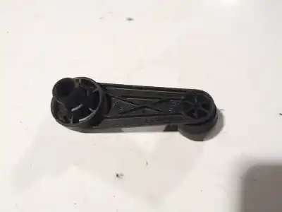 Second-hand car spare part left front window crank handle for bmw 1 (e81) 118 d oem iam references 51328122503  