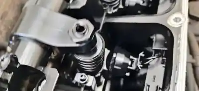 Pezzo di ricambio per auto di seconda mano iniettore per opel kadett e fastback (t85) 1.4 s (c08, c48, d08, d48) riferimenti oem iam 