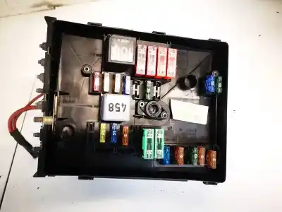 Second-hand car spare part fuse box unit for opel kadett e fastback (t85) 1.4 s (c08, c48, d08, d48) oem iam references 017181301