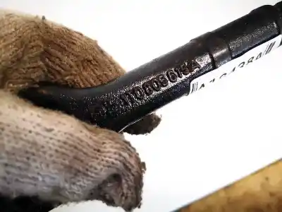 Second-hand car spare part trailer hitch for opel kadett e fastback (t85) 1.4 s (c08, c48, d08, d48) oem iam references 1t0805615a  