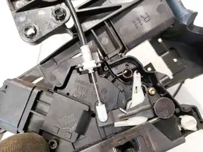 Автозапчастина б/у замок заднього правого дверя для nissan bluebird hatchback (t72, t12) 1.6 посилання на oem iam 2400001  