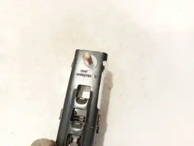 Автозапчастина б/у передній правий гачок для nissan bluebird hatchback (t72, t12) 1.6 посилання на oem iam 30000764b  