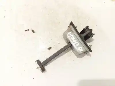 Second-hand car spare part hinge for nissan bluebird hatchback (t72, t12) 1.6 oem iam references 