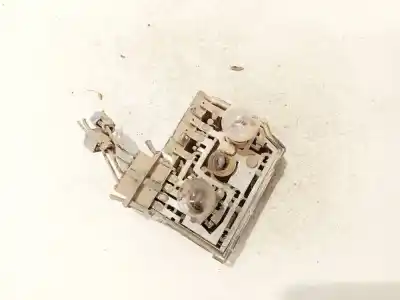 Pezzo di ricambio per auto di seconda mano portalampada per audi a6 avant (c4) 2.5 tdi riferimenti oem iam 