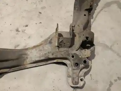 Peça sobressalente para automóvel em segunda mão charrió / suporte de eixo dianteiro por opel corsa a fastback (s83) 1.2 i (f08, m08, f68, m68) referências oem iam   