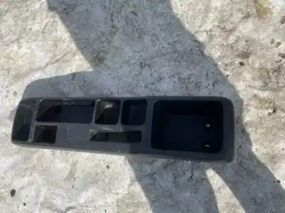 Peça sobressalente para automóvel em segunda mão plásticos por toyota corolla verso (_e12_) 2.0 d-4d (cde120_) referências oem iam 5891113060