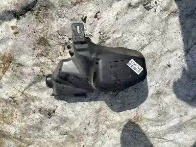 Peça sobressalente para automóvel em segunda mão depósito do limpa vidros por opel astra j (p10) 1.7 cdti (68) referências oem iam 13260579