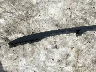 Peça sobressalente para automóvel em segunda mão plásticos por toyota corolla verso (_e12_) 2.0 d-4d (cde120_) referências oem iam 