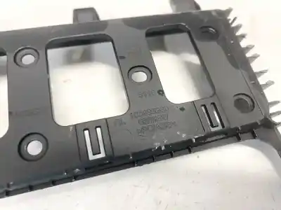 Pezzo di ricambio per auto di seconda mano plastica per bmw 1502-2002 (e10) 1802 riferimenti oem iam 105495980c  9323676