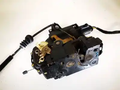 Автозапчастина б/у замок передніх дверей лівий для volkswagen golf iv (1j1) 1.4 16v посилання на oem iam 3b1837015a  