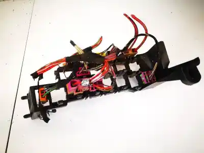 Second-hand car spare part fuse box unit for audi a4 avant (b5) 1.8 oem iam references 8d1937545  