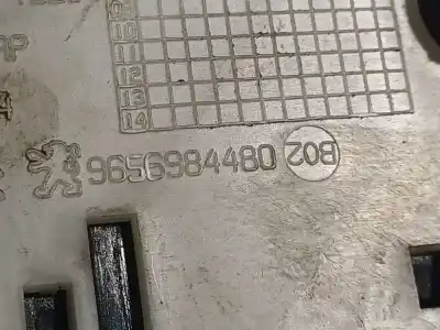 Peça sobressalente para automóvel em segunda mão caixa de fusíveis e relés por peugeot 207/207+ (wa_, wc_) 1.6 16v vti referências oem iam 9656984480  9656984480