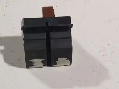 Pezzo di ricambio per auto di seconda mano interruttore alzacristalli anteriore sinistro per audi a6 avant (c4) 2.5 tdi riferimenti oem iam 