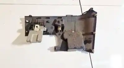 Peça sobressalente para automóvel em segunda mão plásticos por opel corsa a fastback (s83) 1.2 i (f08, m08, f68, m68) referências oem iam 77320sjd  77320-sjd Peça sobressalente para automóvel em segunda mão plásticos por opel corsa a fastback (s83) 1.2 i (f08, m08, f68, m68) referências oem iam 77320sjd  77320-sjd