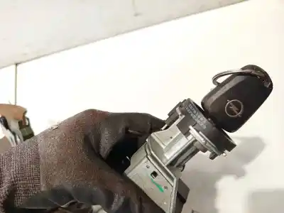 Second-hand car spare part ignition switch for opel corsa d (s07) 1.3 cdti (l08, l68) oem iam references 55703083  1007053679