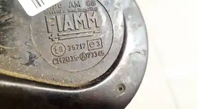 Pezzo di ricambio per auto di seconda mano corno per peugeot 406 (8b) 1.9 td riferimenti oem iam e335717  