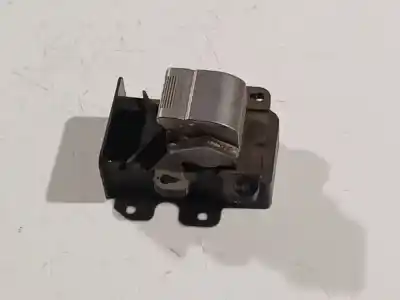 Peça sobressalente para automóvel em segunda mão botão / interruptor elevador vidro dianteiro esquerdo por opel corsa a fastback (s83) 1.2 i (f08, m08, f68, m68) referências oem iam m20783 Peça sobressalente para automóvel em segunda mão botão / interruptor elevador vidro dianteiro esquerdo por opel corsa a fastback (s83) 1.2 i (f08, m08, f68, m68) referências oem iam m20783