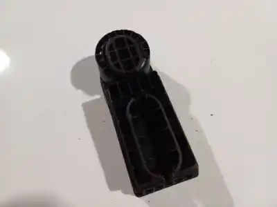 Pezzo di ricambio per auto di seconda mano plastiche per opel zafira / zafira family b (a05) 1.9 cdti (m75) riferimenti oem iam 331985437  331985437, 13198896