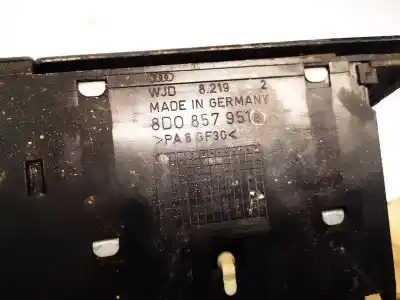 Автозапчасти б/у пепельница за audi a4 avant (b5) 1.8 ссылки oem iam 8d0857951  