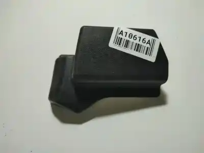 Peça sobressalente para automóvel em segunda mão plásticos por toyota avensis (_t25_) 2.2 d-cat (adt251_) referências oem iam 7215705040