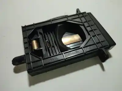 Peça sobressalente para automóvel em segunda mão plásticos por toyota avensis (_t25_) 2.2 d-cat (adt251_) referências oem iam mt3509