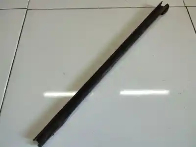 İkinci el araba yedek parçası plasti̇kler için nissan bluebird hatchback (t72, t12) 1.6 oem iam referansları   