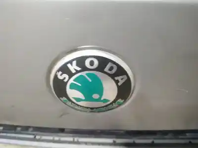 İkinci el araba yedek parçası amblem için skoda octavia ii (1z3) 1.6 tdi oem iam referansları   