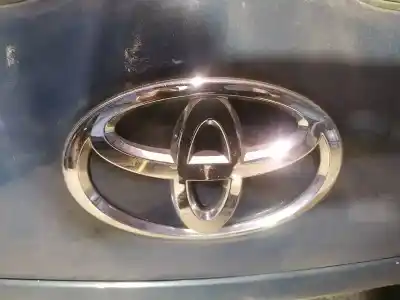 Peça sobressalente para automóvel em segunda mão emblema por toyota auris (_e15_) 2.0 d-4d (ade150_) referências oem iam   