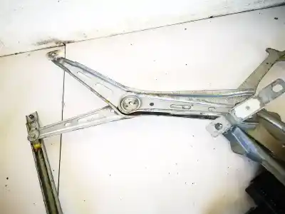 Second-hand car spare part passenger side right window regulator for opel zafira / zafira family b (a05) 1.9 cdti (m75) oem iam references 13132221  