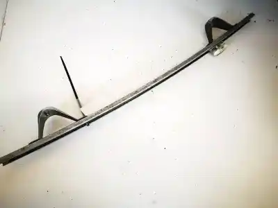 Peça sobressalente para automóvel em segunda mão plásticos por opel zafira / zafira family b (a05) 1.9 cdti (m75) referências oem iam 13132428