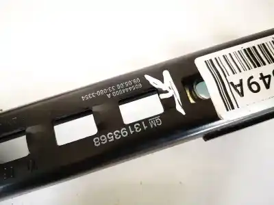 Peça sobressalente para automóvel em segunda mão chicote / encaixe cinto segurança dianteiro esquerdo por opel zafira / zafira family b (a05) 1.9 cdti (m75) referências oem iam 13193568  